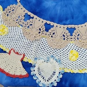 Vintage Doily Lot of 5